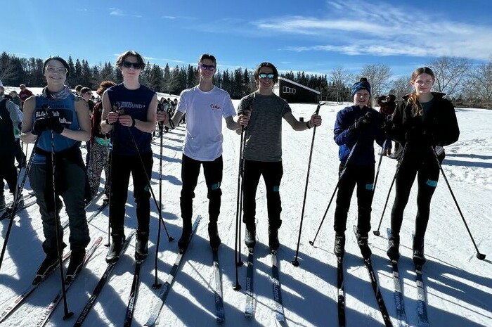 Cross Country Ski Students